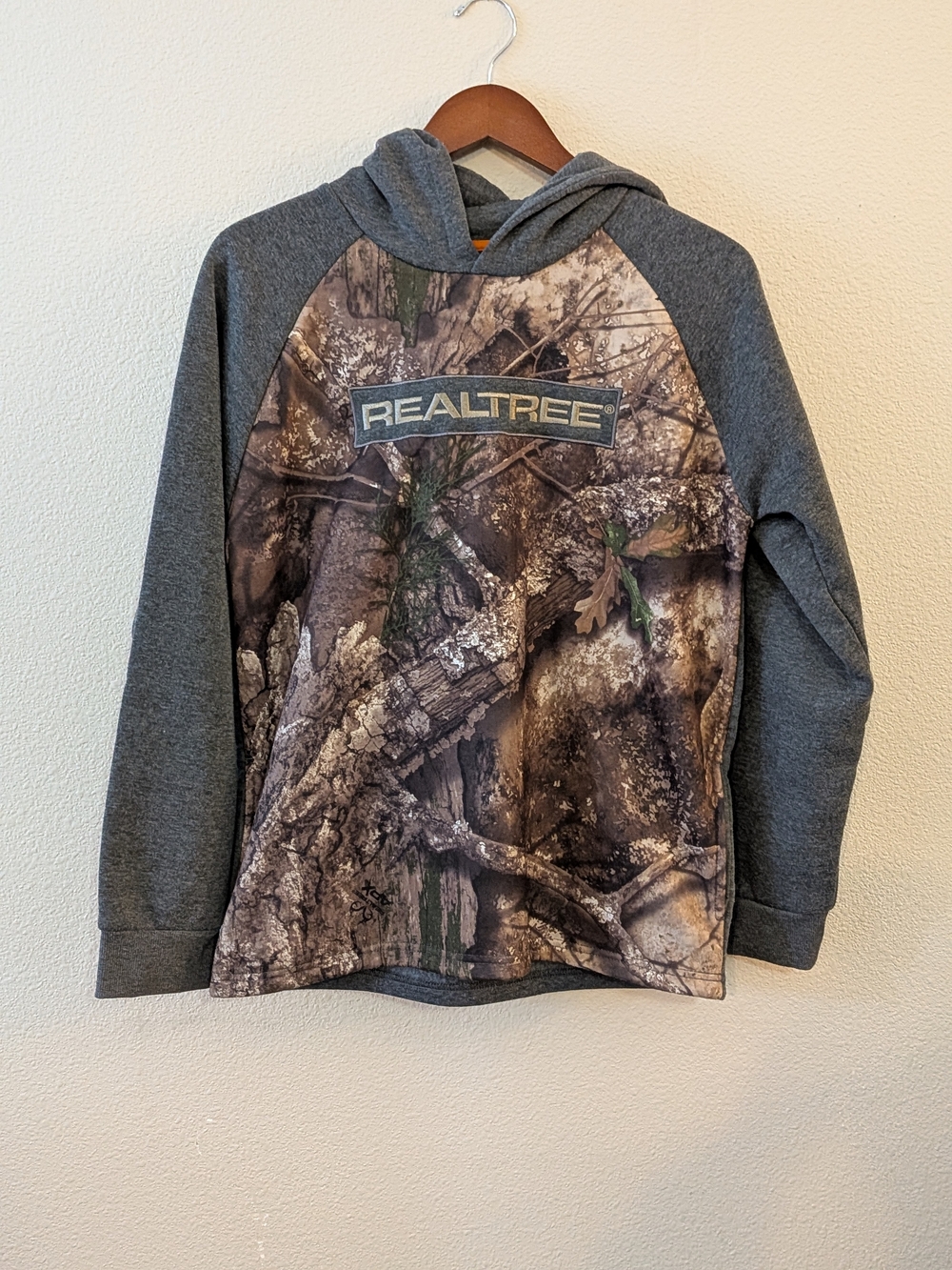 Realtree Camo Front Boys Size XL (18)